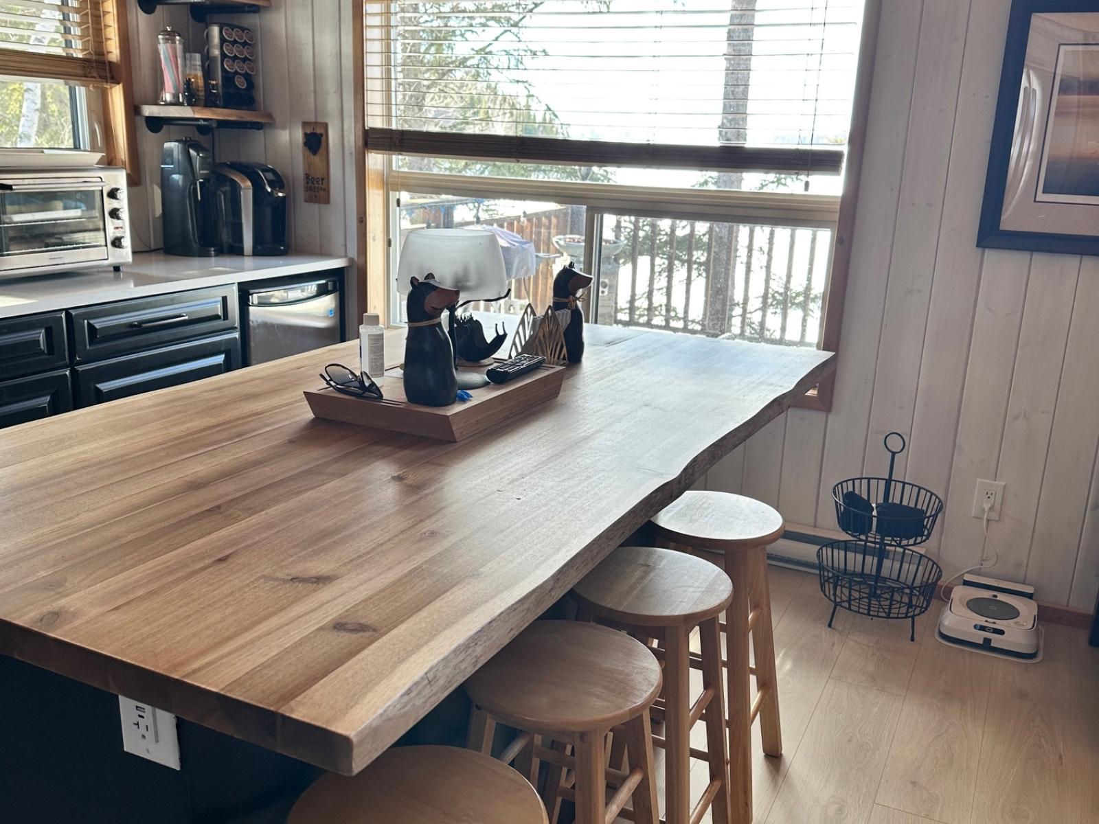 Caddy Lake Lakefront 4 Season Cottage - Live Edge Kitchen Table