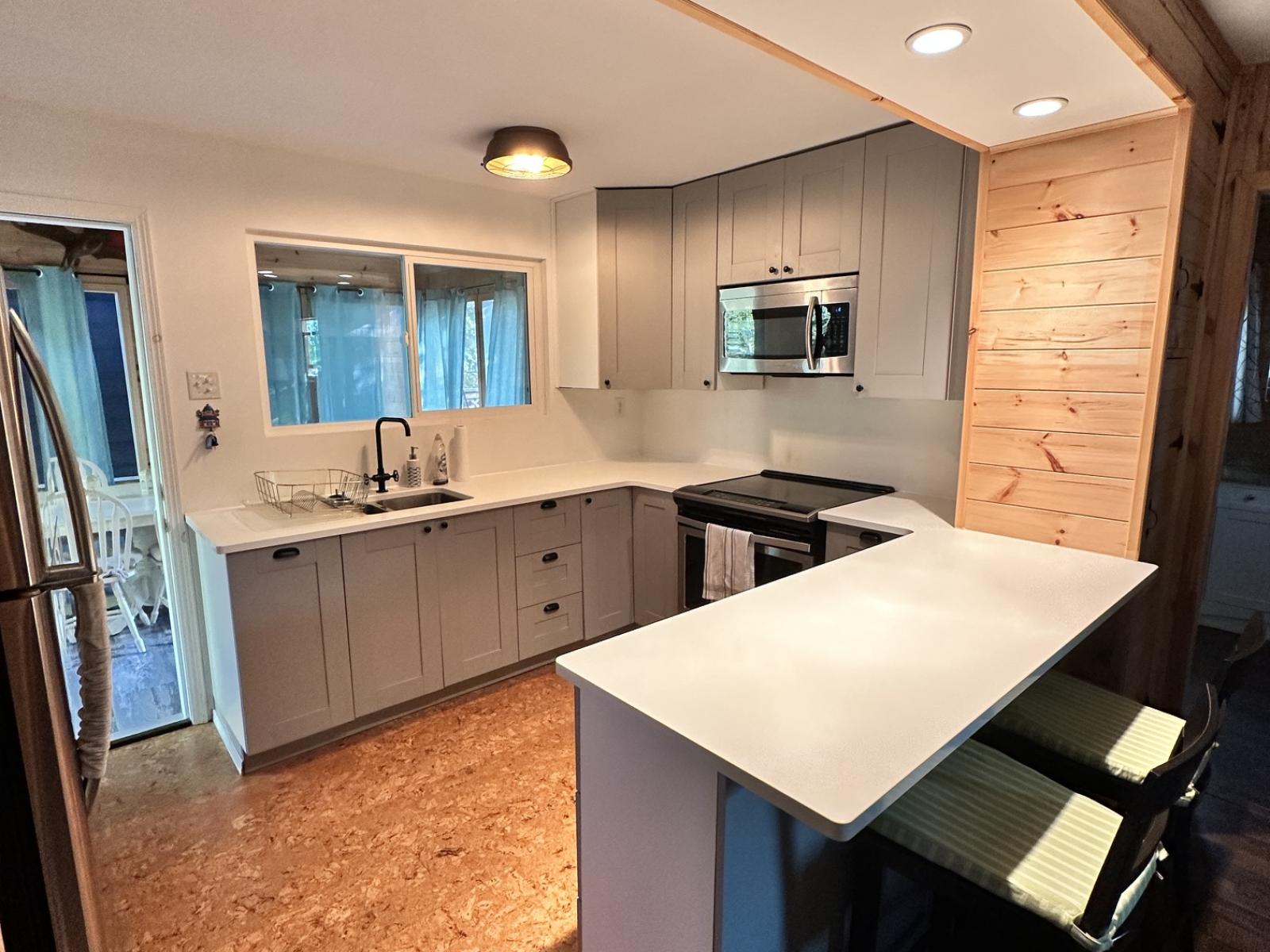 Block 9 Lot 41 Brereton Lake with Water access - Kitchen