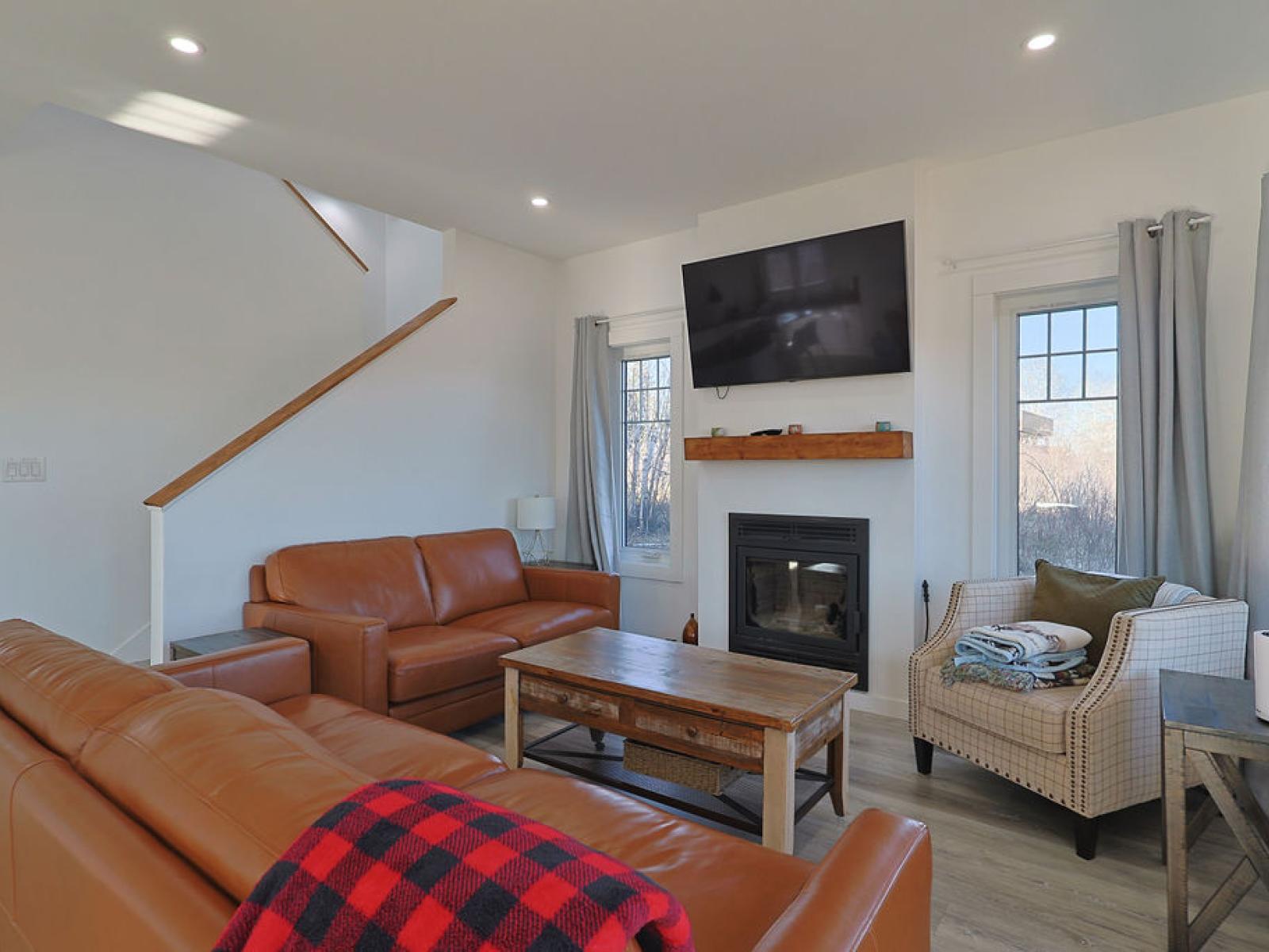 West Hawk Lake Titled Lot Built 2022 - Living Room